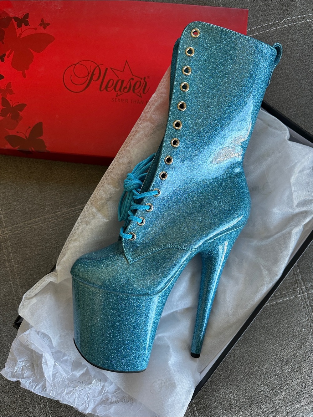 Pleaser Flamingo Baby Blue 1040GP sz8